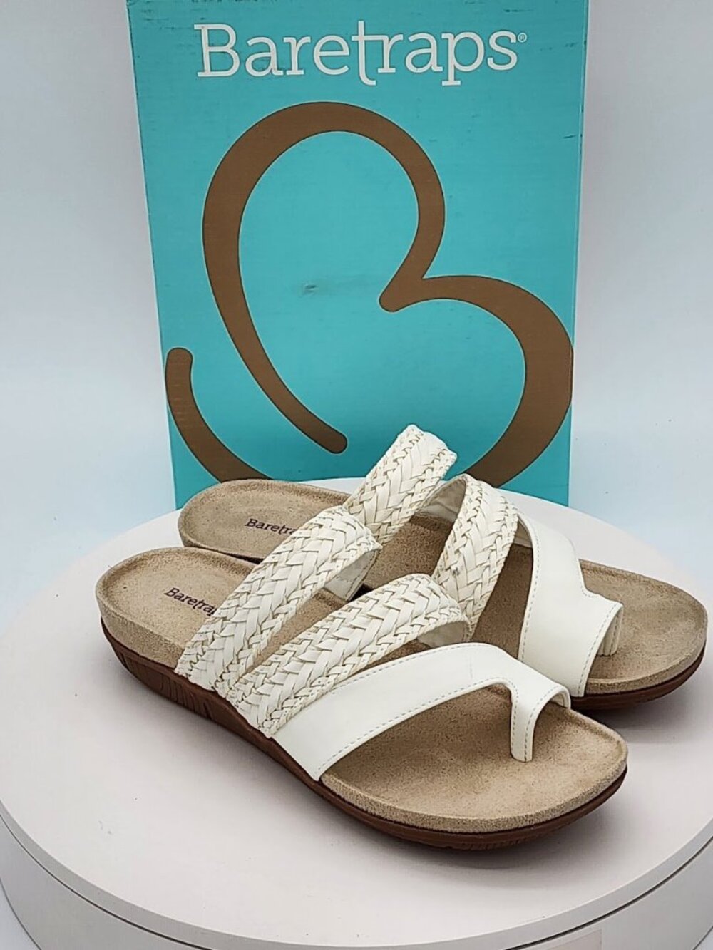 Baretraps Jonelle White Braided Toe Loop Comfort Slide Sandals Women’s Size 9.5